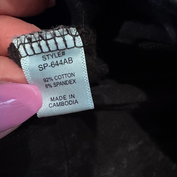 Dressed in LALA Flared Leggings - Picture 4 of 6